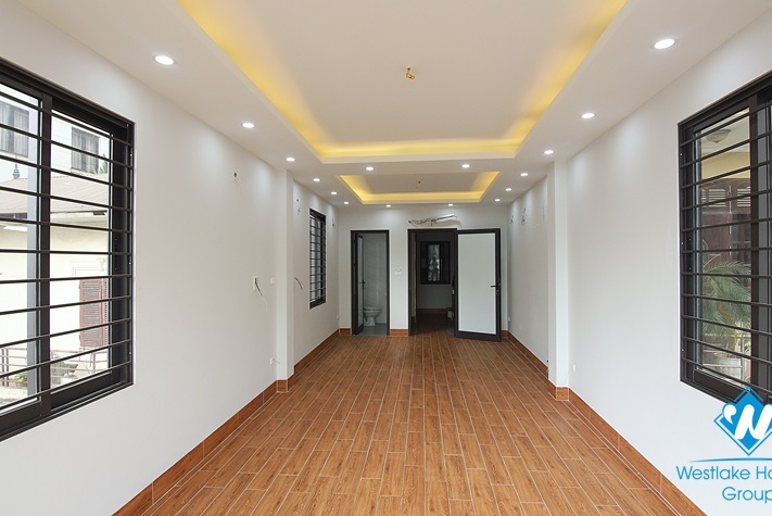 A brand-new 5-floor office for rent in the main road Au Co st, Tay Ho district